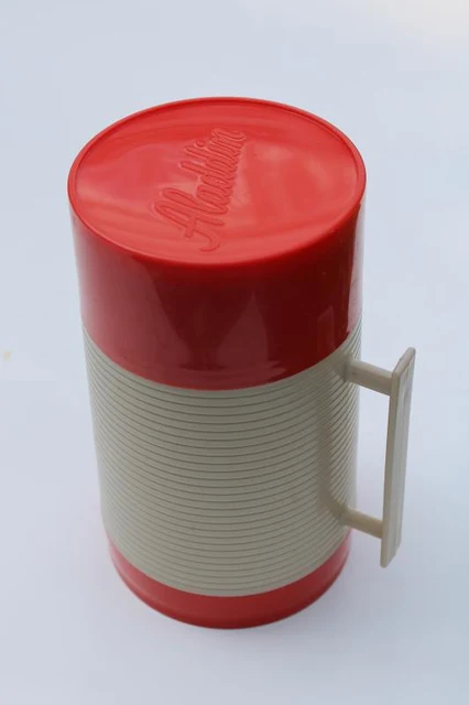 Hy-Lo red-and-gray wide-mouth pint bottle