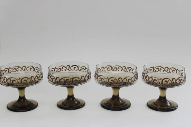 Prado Tawny champagne coupe